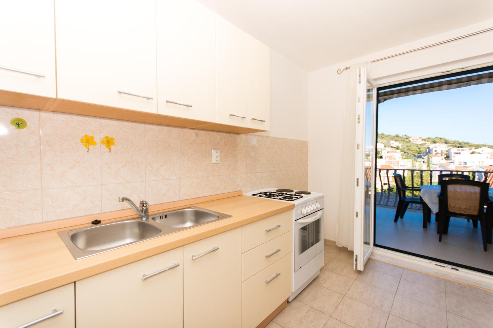 Apartments Marinana Ражань Екстер'єр фото