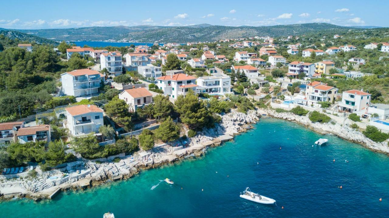 Apartments Marinana Ражань Екстер'єр фото